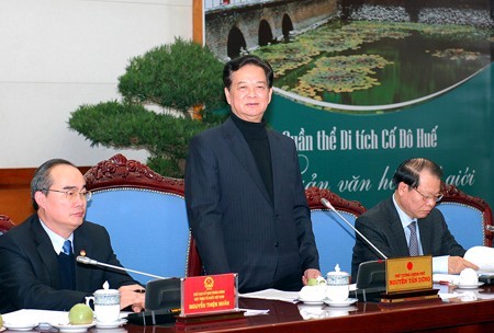 Boosting cooperation between government and fatherland front  - ảnh 1